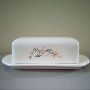 Pfaltzgraff Meadow Lane Elegant White Butter Dish with Floral Pattern